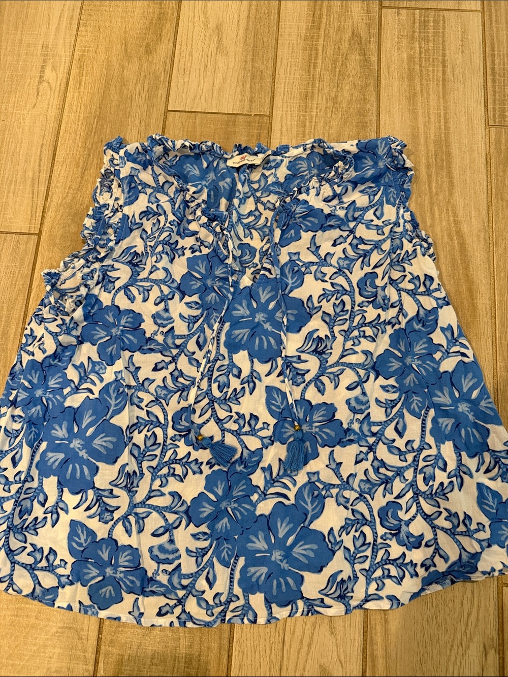 Vineyard Vines women’s Top